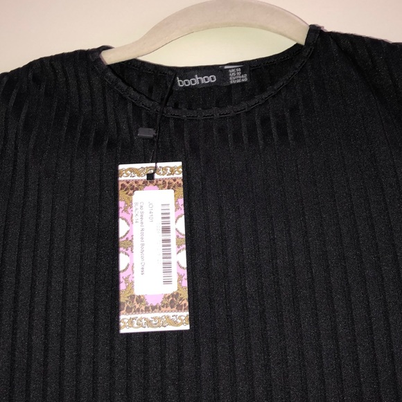 Black Bodycon Dress tag says 10 but it runs small - Picture 2 of 2